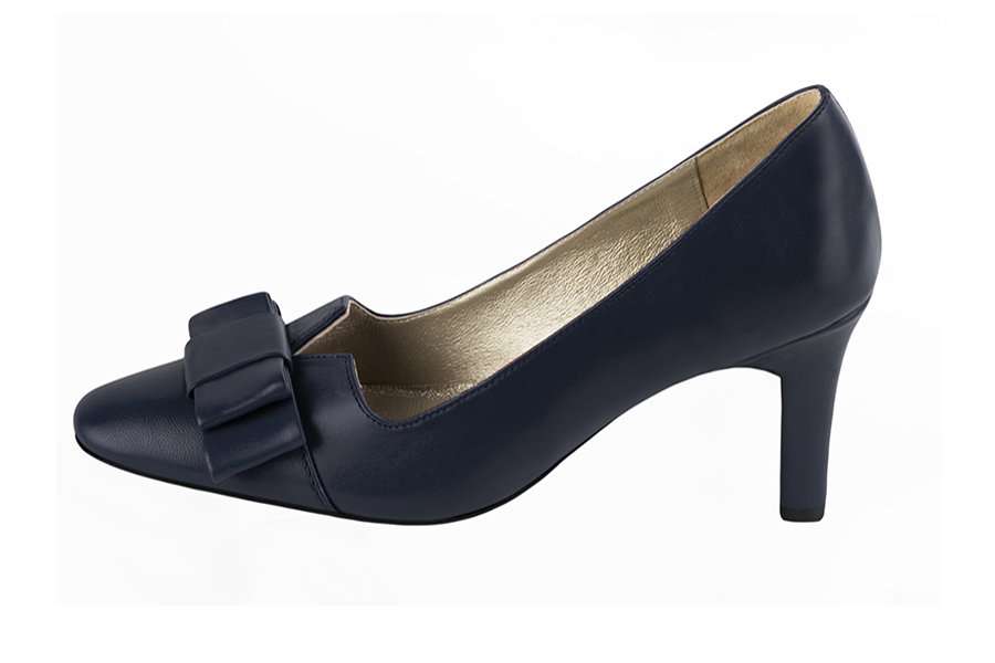 Women's navy blue elegant pumps with a bow on the front. Round toe. High kitten heels - Profile view